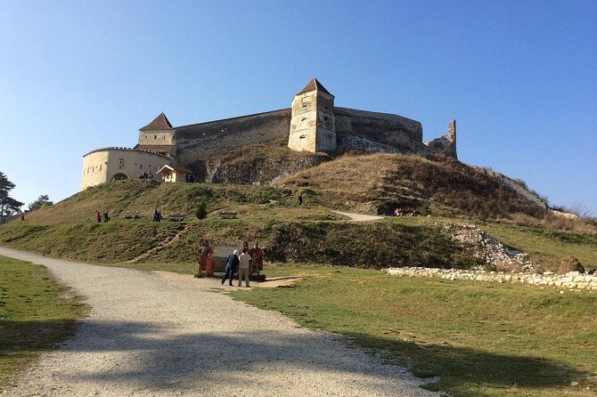 2-Day Small-Group Tour to Dracula's Castle, Rasnov Fortress, Peles Castle, Sighisoara and Libearty Brown Bear Sanctuary with Overnight in Brasov - Bran Castle, aka Dracula’s Castle: fortress logic behind the hype