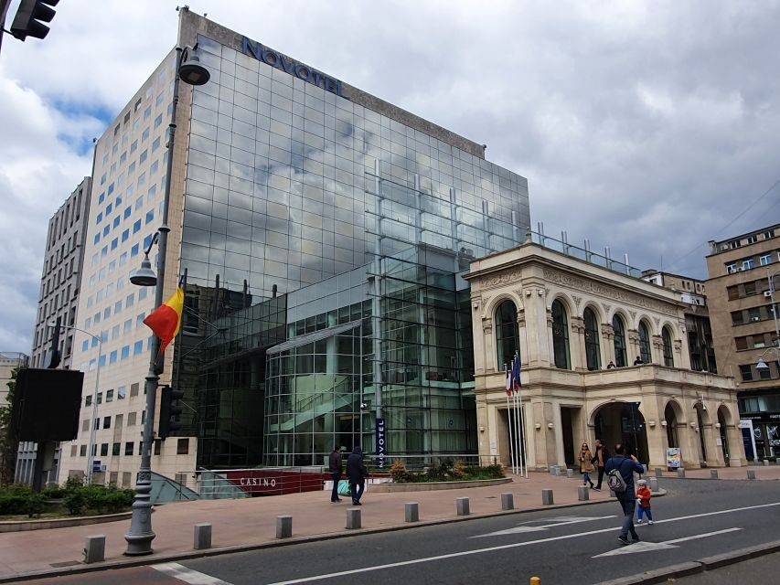 6h Communism Tour in Bucharest with Ceausescu Mansion - Victory Avenue and its mix of influences