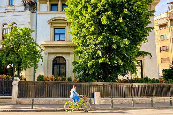 Bucharest: Craft Beer Tour with Traditional Meal Included - Practical tips for a smooth 4-hour beer-and-walk evening
