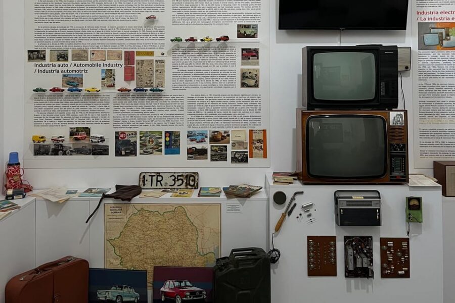 Bucharest: Dinner+Tour at Museum of Communism after closing - Hands-on exhibit time: vintage clothes, cassettes, pick-up music, and secret drawers