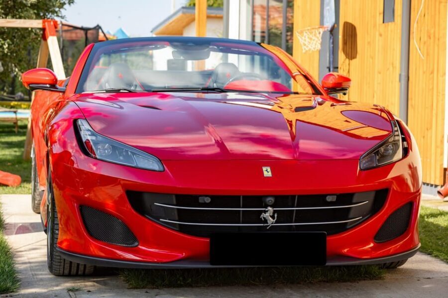 Bucharest: Ferrari Driving Experience - MEDIUM 30min - The Bucharest Loop: Piața Alba Iulia, Piața Unirii, University, and Romana
