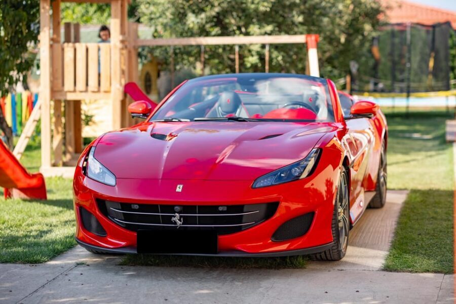 Bucharest: Ferrari Driving Experience - MEDIUM 30min - Driving Dynamics: Sensitive Controls, Strong Brakes, and Real Confidence
