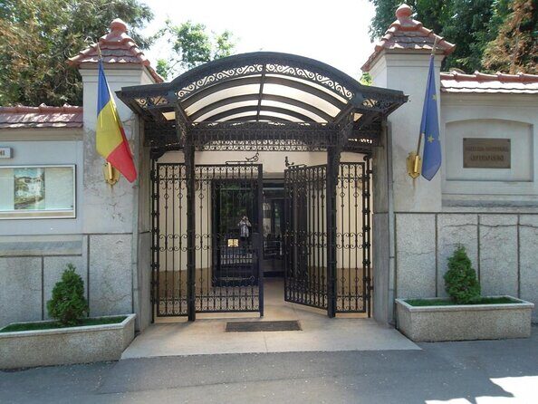 Bucharest Private Tour, Parliament Palace, Ceausescu House Visit - Key points worth knowing before you go