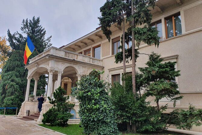 Bucharest Private Tour with Dracula's Grave and Ceaușescu Mansion - Calea Victoriei and Piața Revoluției: seeing 1989 written in buildings