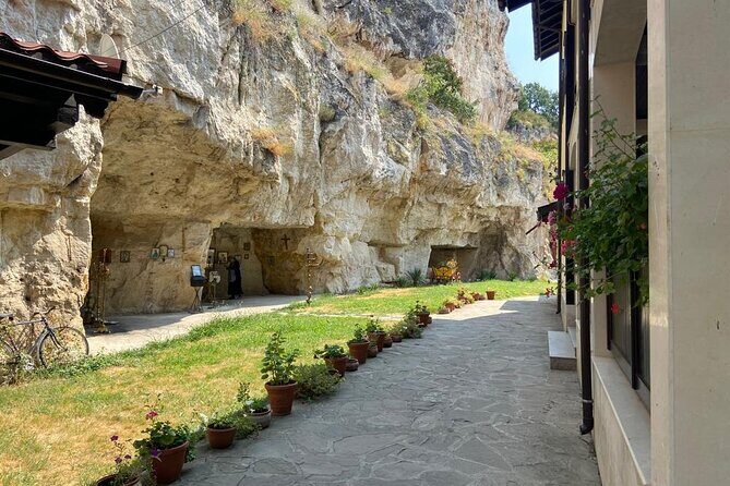 Day Trip to Bulgaria and Veliko Tarnovo from Bucharest - Who this trip suits best (and who should skip it)