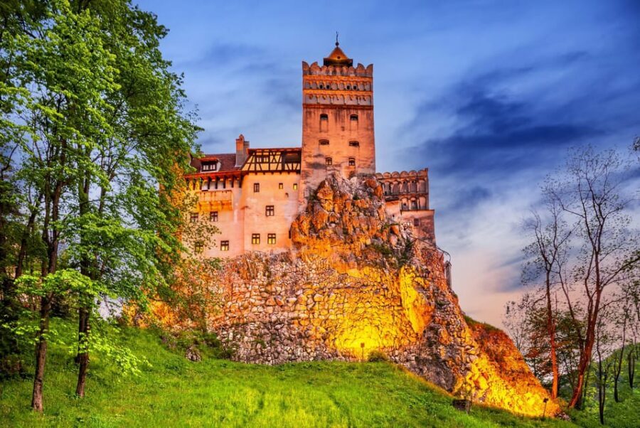 Minivan 8 Places : Dracula Castle, Peles, & Brasov Day Tour - Key highlights you’ll care about